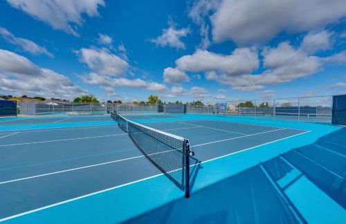 Luxury Prairie Retreat 5 Min from Madison! - Photo 39