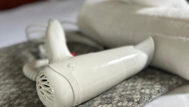 Modern Detached 4-Bedroom 2-Bath Home, Guildford - Foto 2