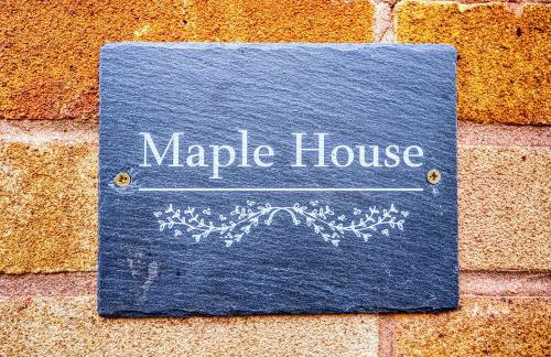 Elegant 5 Bed House - Sleeps 9, Central Solihull, NEC, JLR, HS2, Resorts World, Airport Business and Leisure Stays, - Foto 41