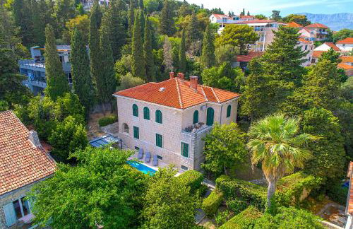 Stone Villa Majestic w Pool - Split Center - Photo 3