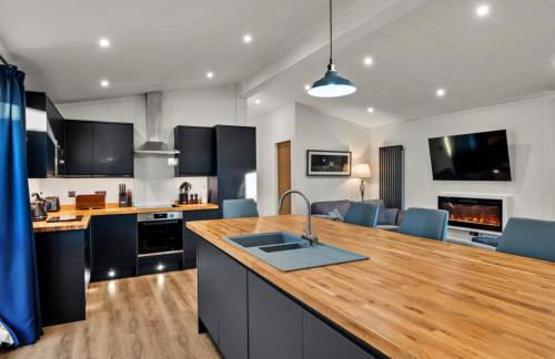 Finest Retreats - Silverwood Premium Chalet - Photo 9