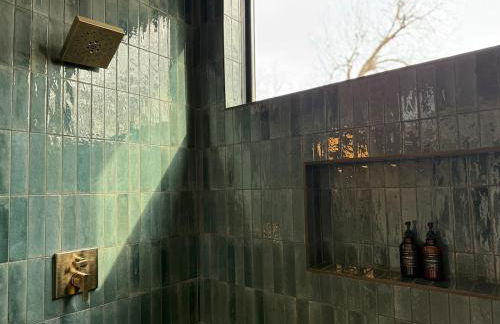 Architectural East Austin Home with Pool & Casita - Photo 5