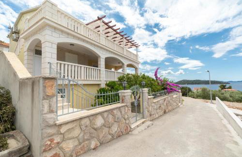 Holiday house with a swimming pool Prizba, Korcula - 199 - Photo 1