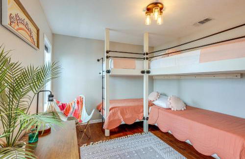 Creekside Cottage with Deck and Hot Tub in Belton - Foto 16