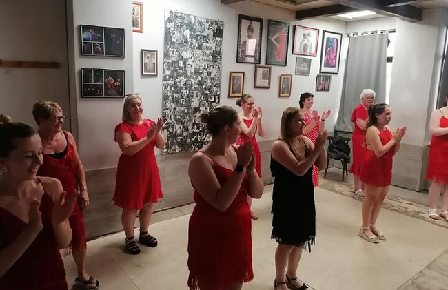 Experiencia en clase de baile latino y salsa en Valencia - Foto 2