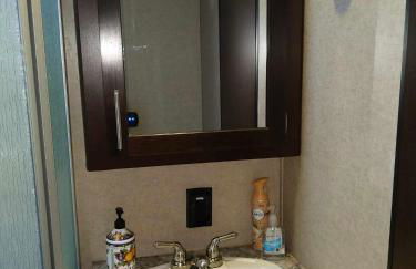 RV11 XLR - 27' Family Toy Hauler - Sleeps 6 - Foto 18