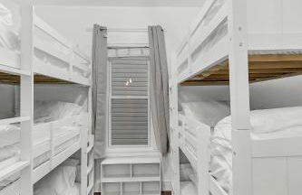 Centrally Located Modern Apartment - Foto 32