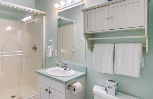 Walk to Shore Home with Deck in Rockaway Beach! - Foto 29