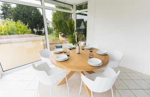 Appartment in den Weinbergen bei Mainz - mit 2x Doppelzimmern, 1x großes Wohnzimmer, Bad & Küche - Foto 2