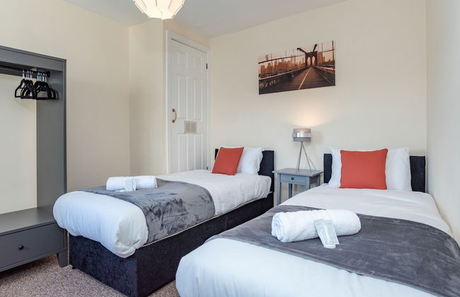 Ford Park Apartment - Photo 6