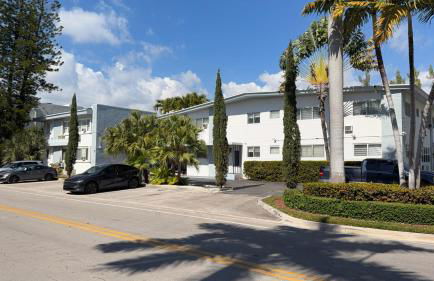 Bay Harbor Boutique Vacation Rental - Photo 8