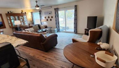 Peaceful Modern House by River & Park in Guernsey - Foto 4