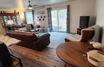 Peaceful Modern House by River & Park in Guernsey - Foto 4