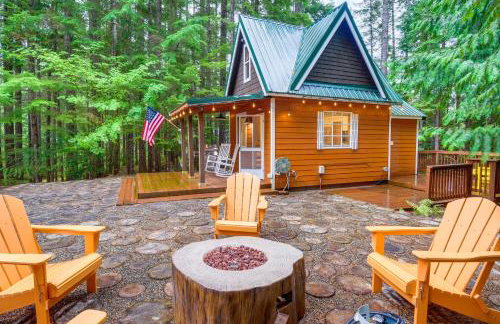 Adorable A-Frame Cabin, Steps to Lake Cushman! - Foto 21