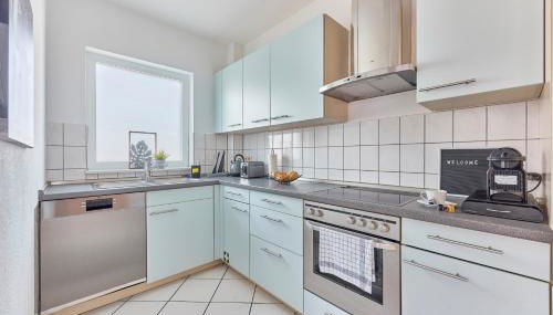 Traumferienwohnung Domblick 2 I Altstadtnähe & Zentral I Balkon an beiden Schlafzimmern - Photo 4, stove, dishwasher, toaster