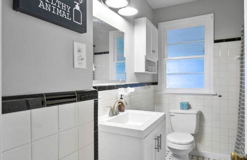 Private, Tranquil Living in Historic RVA Awaits! - Foto 14