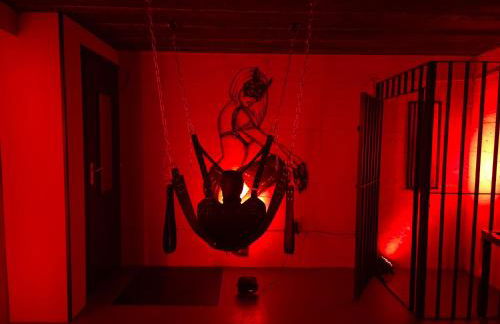 Le Baiser 1 le bunker réaménagé en plaisir interdit - Foto 17