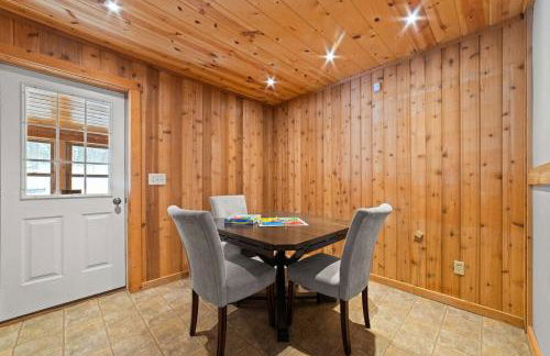 Torch Family Lodge Pvt Acres, Trails Lk Access - Foto 6