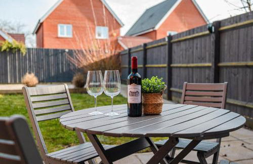 4 Bed, 3 Bath in Colchester - Business, Contractor and Leisure - Singles or Superkings - Disc0unts - Foto 28