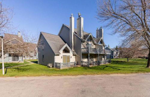 SKIING, HIKING, VILLAGE OF EVILLE MTN ESCAPE - Foto 13