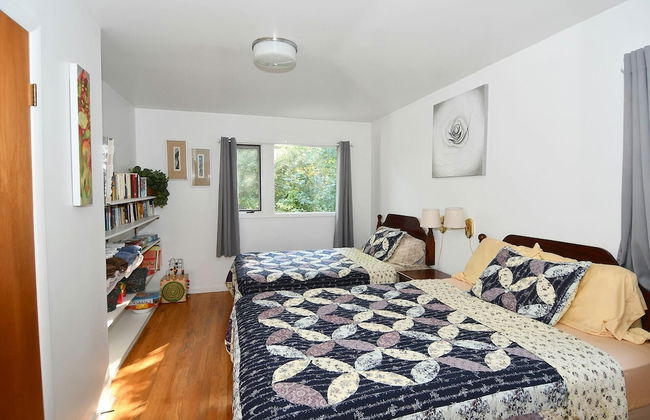 Serendipity - Large 5BR With a Hot Tub - Photo 3