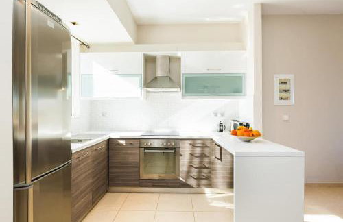 Gabriel apartment with a shared pool close to the beach - Foto 4