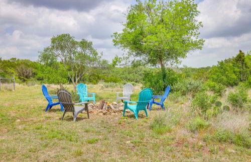 Fox Ridge Farmhouse - Hill Country Getaway! - Foto 29