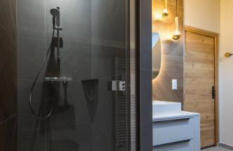 Ski in winter bike in summer for 2 to 4 guests - Foto 4