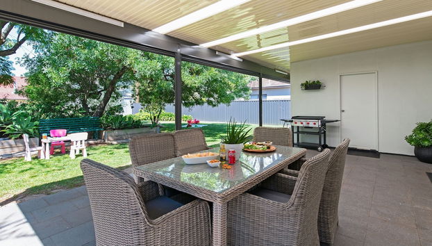 Charming 3BR Sandstone Haven - Foto 4, Habitación