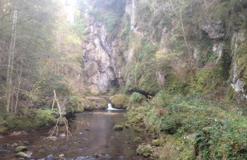 maison cosy proche de la station de ski du lioran 4 personnes - Photo 15
