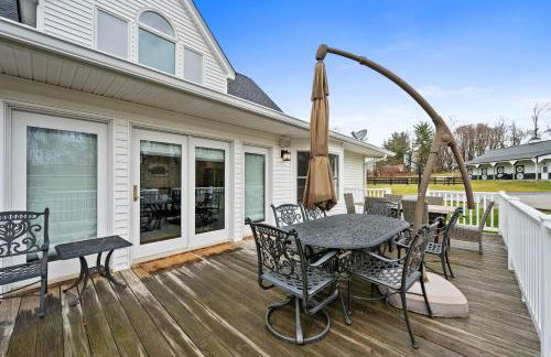 Country Home with Hot Tub Fire Pit for 10 Guests - Foto 32