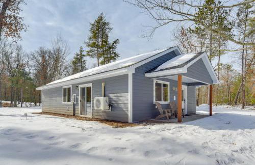 Fish, Swim, Play Voyagers Family Cabin with Yard - Foto 21