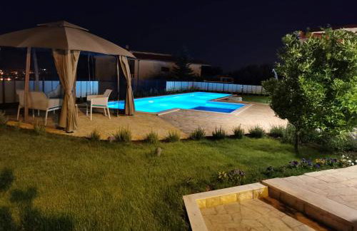 Villa MATER - luxuriously equipped villa with a 15m long swimming pool - Photo 8