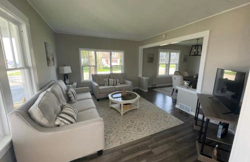 3 Bedroom House with Lake Pepin views with access to shared pool - Foto 1