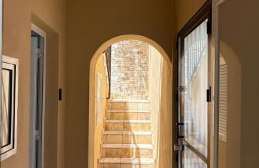 Luxury Villa with Panorama View and Heated Pool - Photo 37