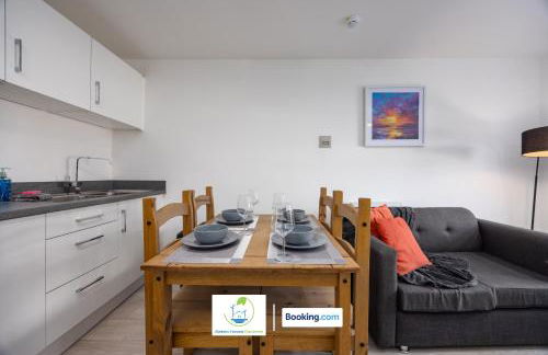 Cosy Retreat By Green Haven Escapes Short Lets & Serviced Accommodation Seacroft With Free Off-Street Parking & Pet-Friendly - Photo 37