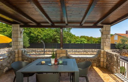 Lovely Home In Lakmartin - Photo 17