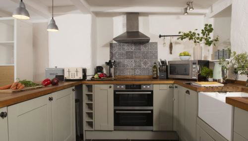 Piskey Cottage, Mousehole - Close to Harbourside - Free WiFi - Free Parking - Foto 2, stove, dishwasher, pet friendly, toaster