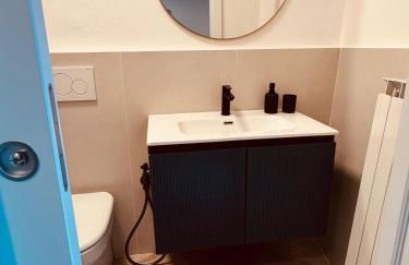 Charming 2BR Condo in Historic Piazza del Ghetto - Foto 17