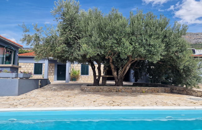 Luxury villa complex Pendolino with heated pool and jacuzzi - Foto 53