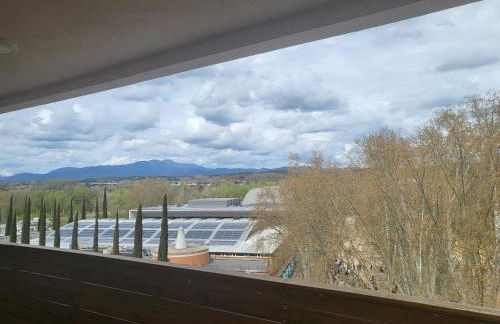 Piso céntrico de 3 habitaciones con terraza y vistas - Foto 4