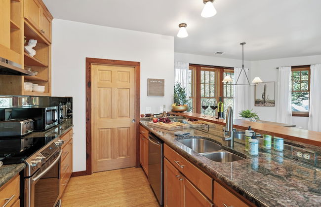 Urban Cowboy Villas - Heart of 704 - Foto 25