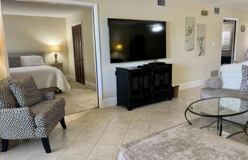 Newly Listed! 20 Percent Off! Golf and Tennis Community Retreat - Foto 33