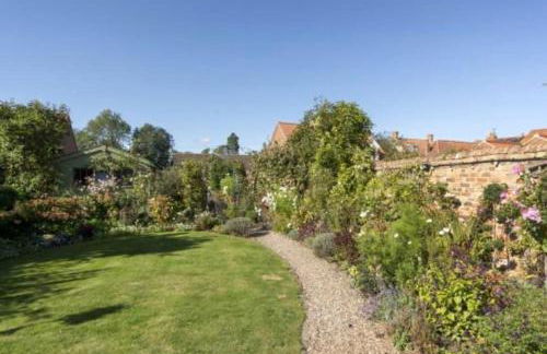 The Writer's Studio (stylish garden guesthouse) - Foto 36