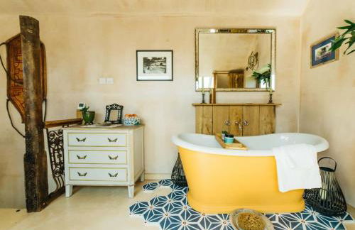 Romantic Country Annex With Views - 10 min to Bath - Foto 31