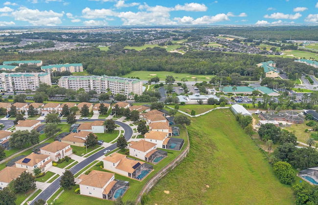 Windsor Hills 6BR Home Pool Spa Private Theater - Foto 42