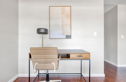 Woodland Hills 2BR w Pool Gym nr Warner Center LAX-699 - Foto 3