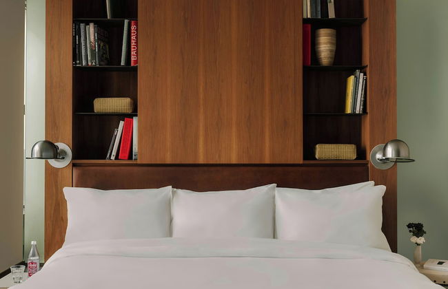 Chambers Hotel Central Park South, Sonder by Marriott Bonvoy - Photo 20