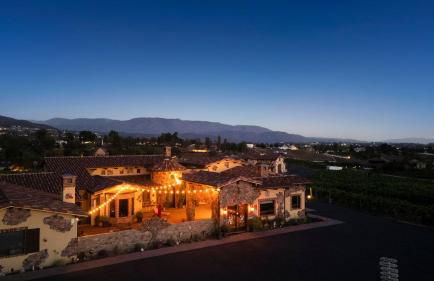 Soaking Tub Vineyard Views Wine Trail Access The Casita at Vines Estate by AvantStay - Foto 19