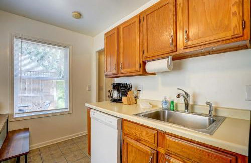 30 Day Minimum - Entire House Deck close to Hosp - Foto 14